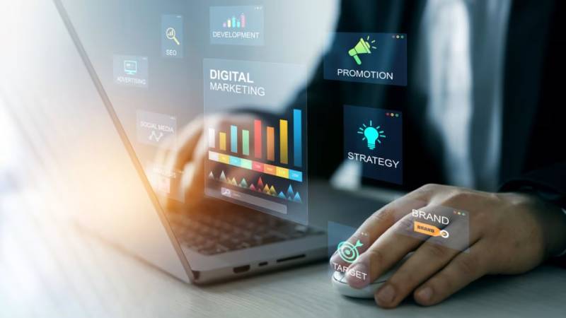 本溪小程序开发：Hotwire和Stimulus如何通过最少的自定义 JavaScript 提供互动性？